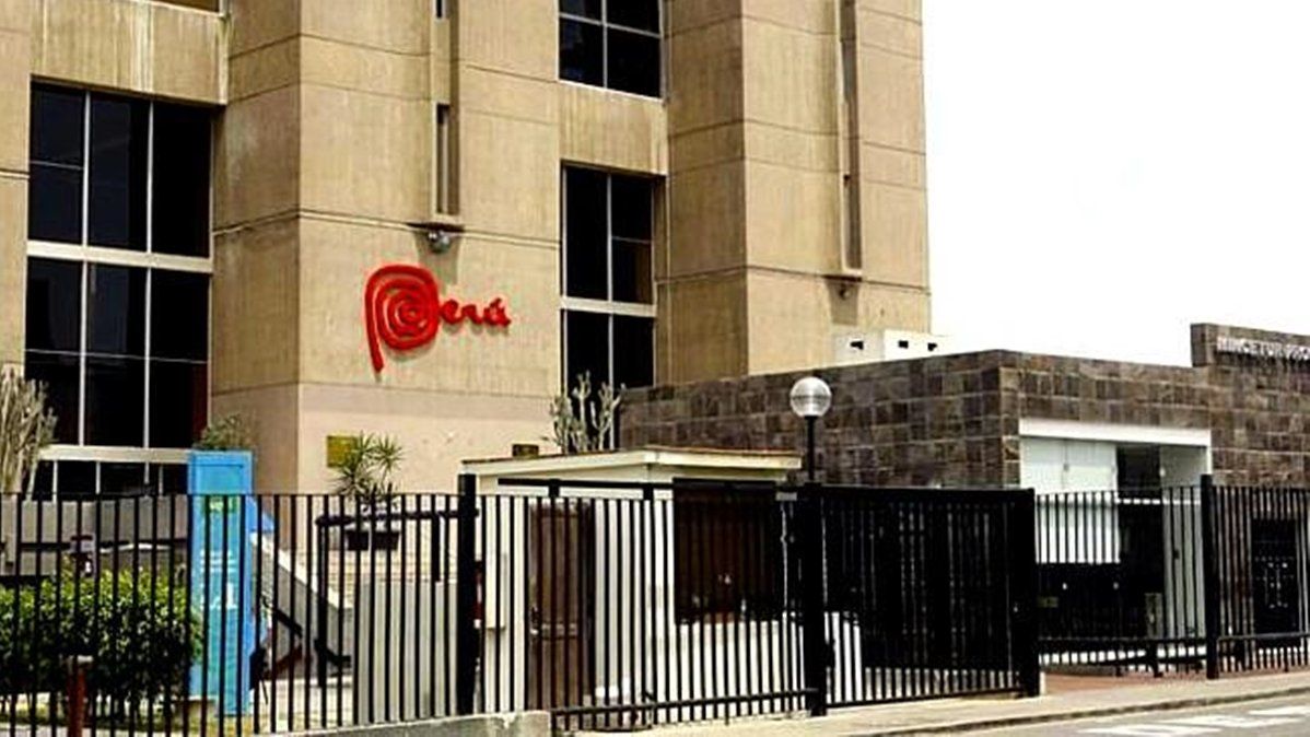 La Comisión de Promoción del Perú para la Exportación y el Turismo, tiene como objetico posicionar al Perú en el mundo a través de la promoción de su imagen, sus destinos turísticos y sus productos de exportación con valor agregado, contribuyendo al desarrollo sostenible y descentralizado del país.