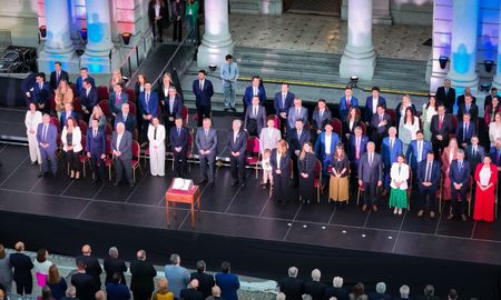 Se realizó una foto general de todos los convencionales que participaron de la reforma constitucional. Se realizó una foto general de todos los convencionales que participaron de la reforma constitucional.