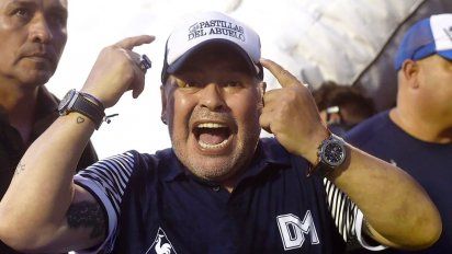 ¡Confirmado! Diego Maradona seguirá siendo DT de Gimnasia y Esgrima de La Plata hasta 2021
