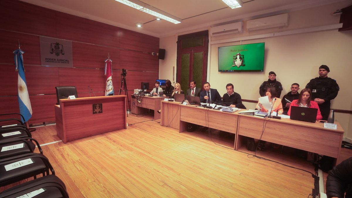 El primer juicio por jurados en la ciudad de Santa Fe se realizó en septiembre y culminó con una condena que fue confirmada por la Cámara de Apelaciones El primer juicio por jurados en la ciudad de Santa Fe se realizó en septiembre y culminó con una condena que fue confirmada por la Cámara de Apelaciones