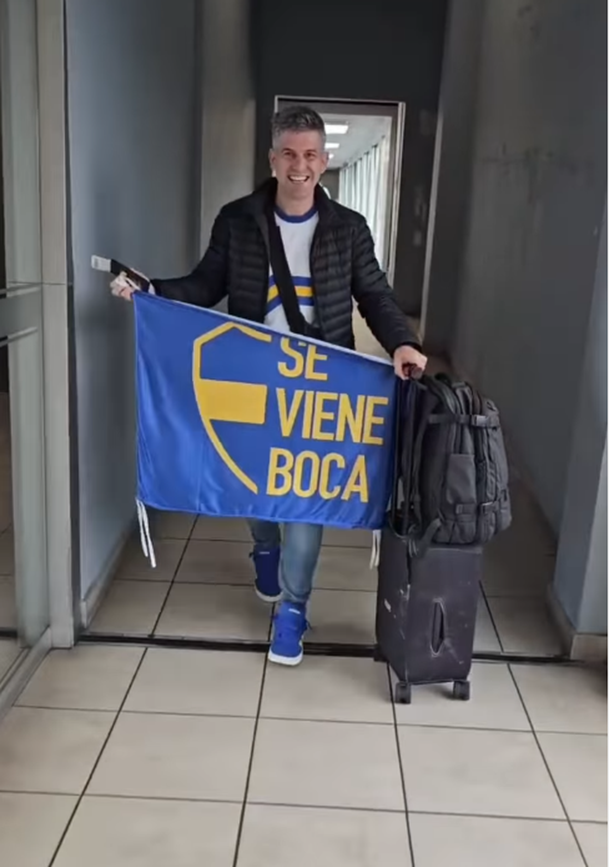Los hinchas de Boca integran la Peña Osvaldo Potente, conocida como "Los Bosteros de Santa Fe". Los hinchas de Boca integran la Peña Osvaldo Potente, conocida como "Los Bosteros de Santa Fe".