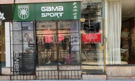 Gama Sport. El negocio donde apuñalaron a Gabriel Otte Gama Sport. El negocio donde apuñalaron a Gabriel Otte