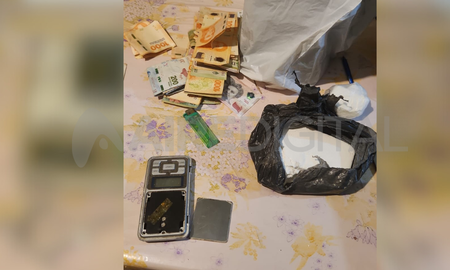 En los allanamientos se secuestró material estupefaciente y cuatro personas fueron detenidas En los allanamientos se secuestró material estupefaciente y cuatro personas fueron detenidas