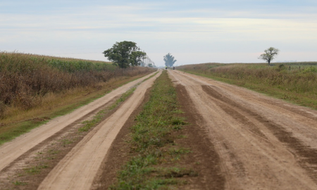 La provincia cuenta con 60.000 kilómetros de caminos rurales que pertenecen a las comunas. La provincia cuenta con 60.000 kilómetros de caminos rurales que pertenecen a las comunas.