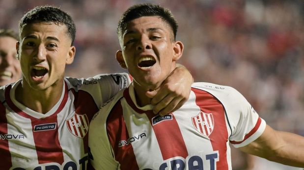 Diego Armando Díaz es duda para el duelo ante Central Córdoba debido al desmayo sufrido en el entrenamiento del sábado 4 de octubre.