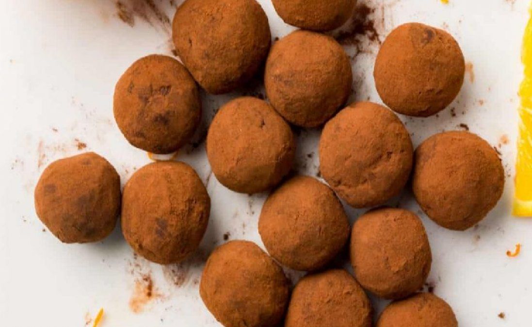 Cómo hacer trufas veganas de chocolate y naranja