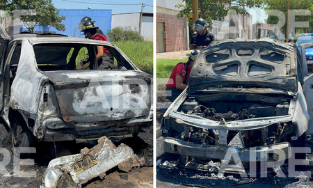 un auto se incendio mientras circulaba en el norte de la ciudad de santa fe y su conductor logro escapar a tiempo un auto se incendio mientras circulaba en el norte de la ciudad de santa fe y su conductor logro escapar a tiempo