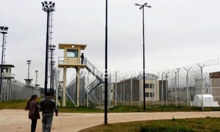 Preocupa el hacinamiento de presos y detenidos en la cárcel de Piñero. Preocupa el hacinamiento de presos y detenidos en la cárcel de Piñero.