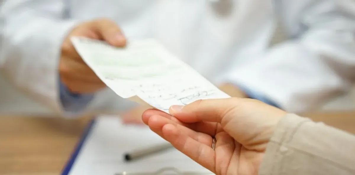 El DNU de Javier Milei habilita a las prepagas a revisar los valores de las cuotas sin intervención del estado. El DNU de Javier Milei habilita a las prepagas a revisar los valores de las cuotas sin intervención del estado.