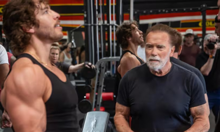 Arnold Schwarzenegger entrena a su hijo Joseph Baena para su primera competición de culturismo
