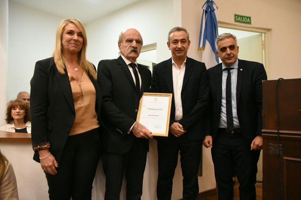 El Dr. Oscar Fay fue declarado el año pasado ciudadano ilustre de Rosario por el Concejo Municipal.