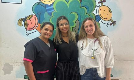 Laura Pérez, Jésica Chamorro y Florencia Ferrusi dialogaron con AIRE tras el parto ocurrido el miércoles en el Samco de barrio El Pozo. Laura Pérez, Jésica Chamorro y Florencia Ferrusi dialogaron con AIRE tras el parto ocurrido el miércoles en el Samco de barrio El Pozo.