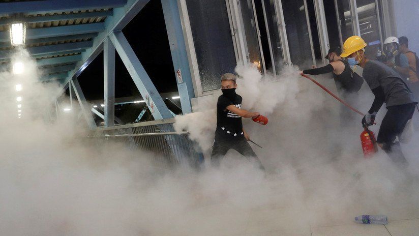 Nueva ola de protestas en Hong Kong: la policía usa gases lacrimógenos
