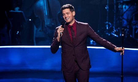 michael buble presento a su hija vida en el escenario michael buble presento a su hija vida en el escenario