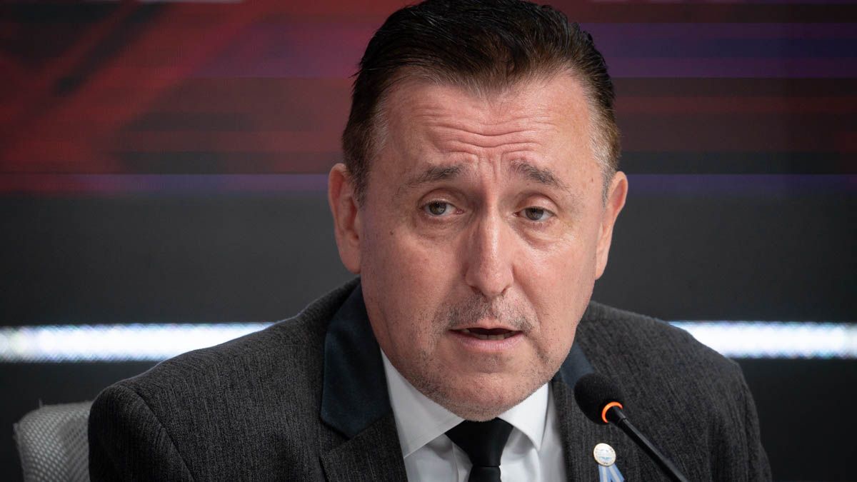 Aldo Alurralde es abogado, docente y actualmente se desempeña como juez federal en Reconquista. En febrero de 2026 fue elegido como ministro de la Corte Suprema de Justicia de Santa Fe.