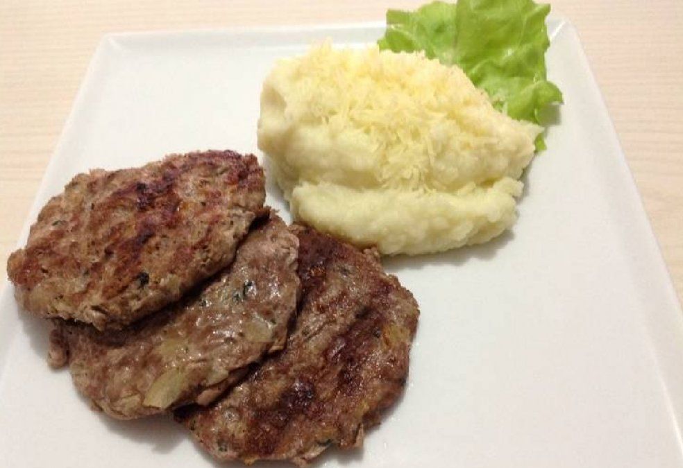 Cómo hacer hamburguesas de carne saludables