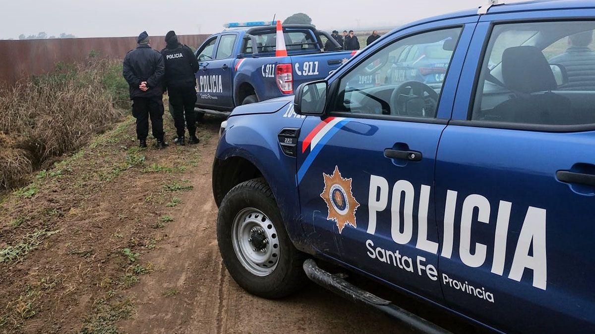 El Fiscal interviniente, Adrián Spelta, comisionó al gabinete criminalístico para la preservación e inspección ocular de la escena del hecho. El Fiscal interviniente, Adrián Spelta, comisionó al gabinete criminalístico para la preservación e inspección ocular de la escena del hecho.