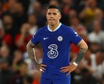 Un excompañero de Enzo Fernández reconoció que se fue del Chelsea por dinero. Un excompañero de Enzo Fernández reconoció que se fue del Chelsea por dinero.