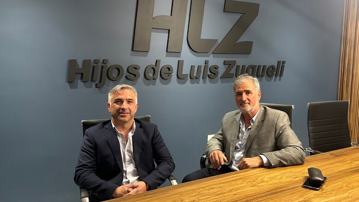 Luis y Lucas Zuqueli en la inauguración del nuevo local en Interpuertos. Luis y Lucas Zuqueli en la inauguración del nuevo local en Interpuertos.
