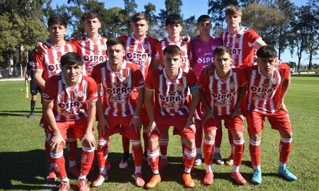 Unión goleó a UNL y se recuperó. Unión goleó a UNL y se recuperó.