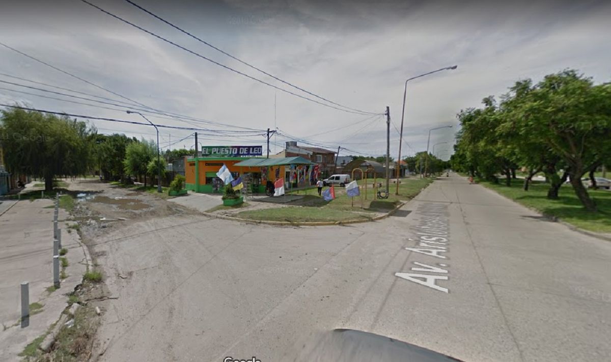 Aristóbulo del Valle y Juan Larrea: chocaron dos motos