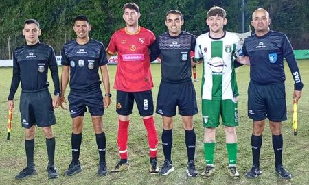 Belgrano y San Cristóbal animaron uno de los partidos del miércoles. Foto: gentileza Cristian Retamar. Belgrano y San Cristóbal animaron uno de los partidos del miércoles. Foto: gentileza Cristian Retamar.