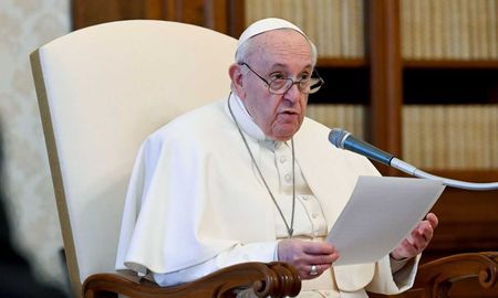 La historia se repite, advirtió Francisco. La historia se repite, advirtió Francisco.
