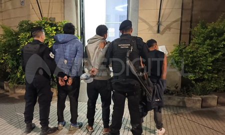 Barrio Los Hornos: tres personas detenidas el martes a la madrugada Barrio Los Hornos: tres personas detenidas el martes a la madrugada