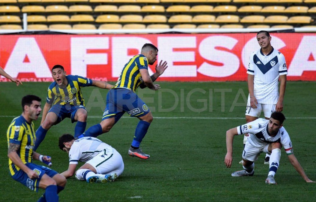 Rosario Central derrotó 1-0 a Vélez con un gol sobre el final del partido