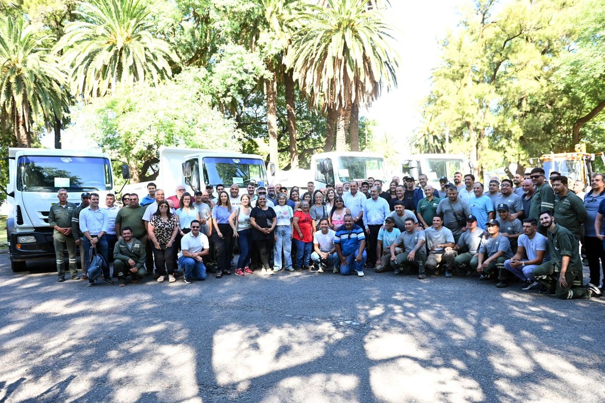El acto se llevó a cabo en el Parque Juan de Garay. El acto se llevó a cabo en el Parque Juan de Garay.