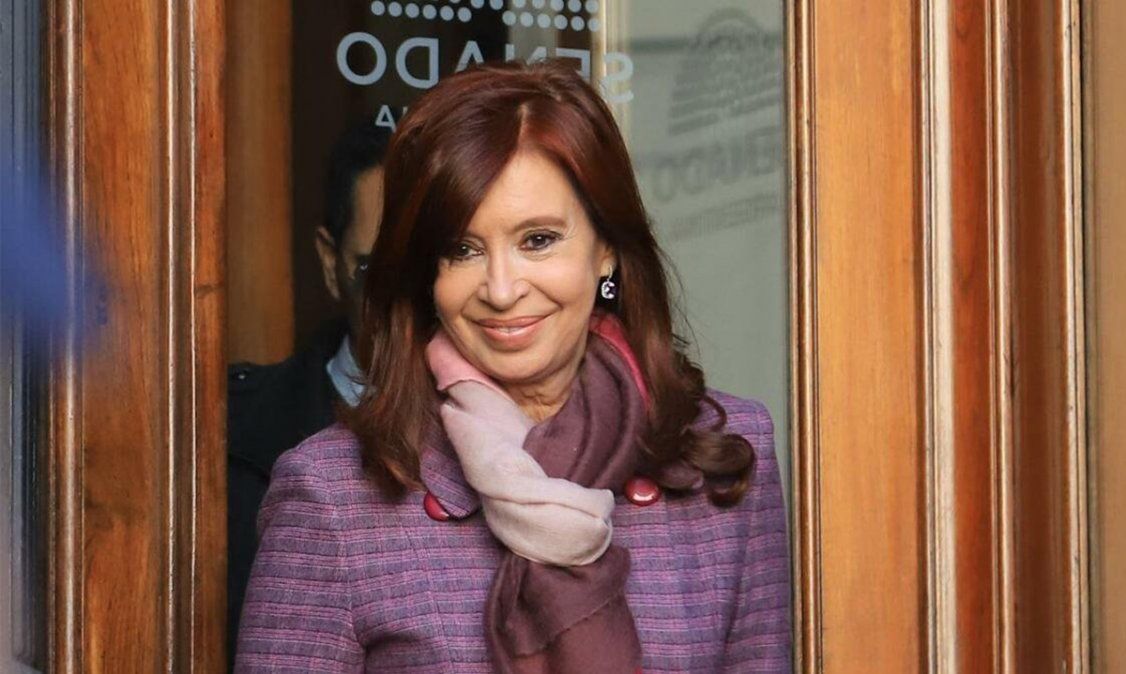Cristina Kirchner será indagada este lunes por irregularidades en el manejo de la obra pública