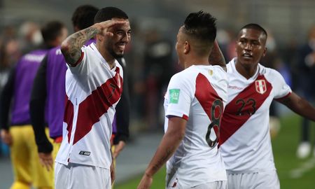 peru, con el dt argentino ricardo gareca, recibe a bolivia con la obligacion de ganar peru, con el dt argentino ricardo gareca, recibe a bolivia con la obligacion de ganar