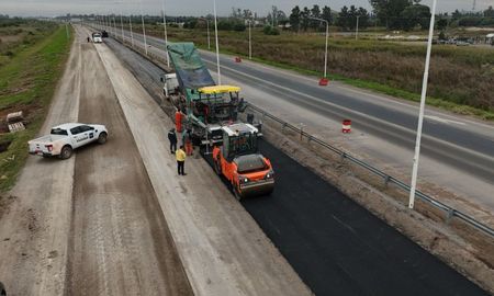 Desde agosto habrá desvíos en la mano de la Autopista Rosario - Santa Fe que se dirige a Rosario, debido a la implementación del tercer carril. Desde agosto habrá desvíos en la mano de la Autopista Rosario - Santa Fe que se dirige a Rosario, debido a la implementación del tercer carril.