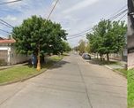 La víctima recibió un disparo en una pierna durante un violento asalto en barrio Guadalupe. Quedó paralizada, dijo la testigo al móvil de AIRE.