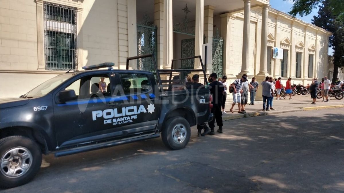 El Cementerio Municipal permanecerá abierto este domingo por el Día de la Madre de corrido hasta las 17.30.