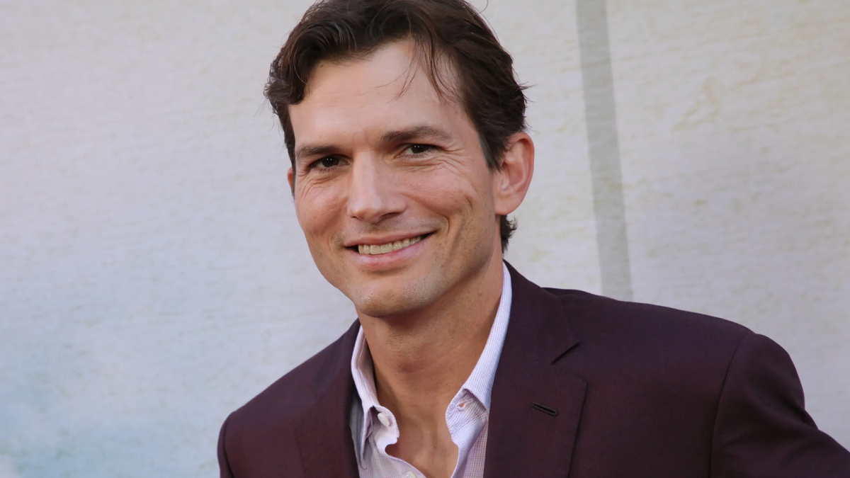 Ashton Kutcher habló del extraño trastorno que lo dejó al borde de la muerte.