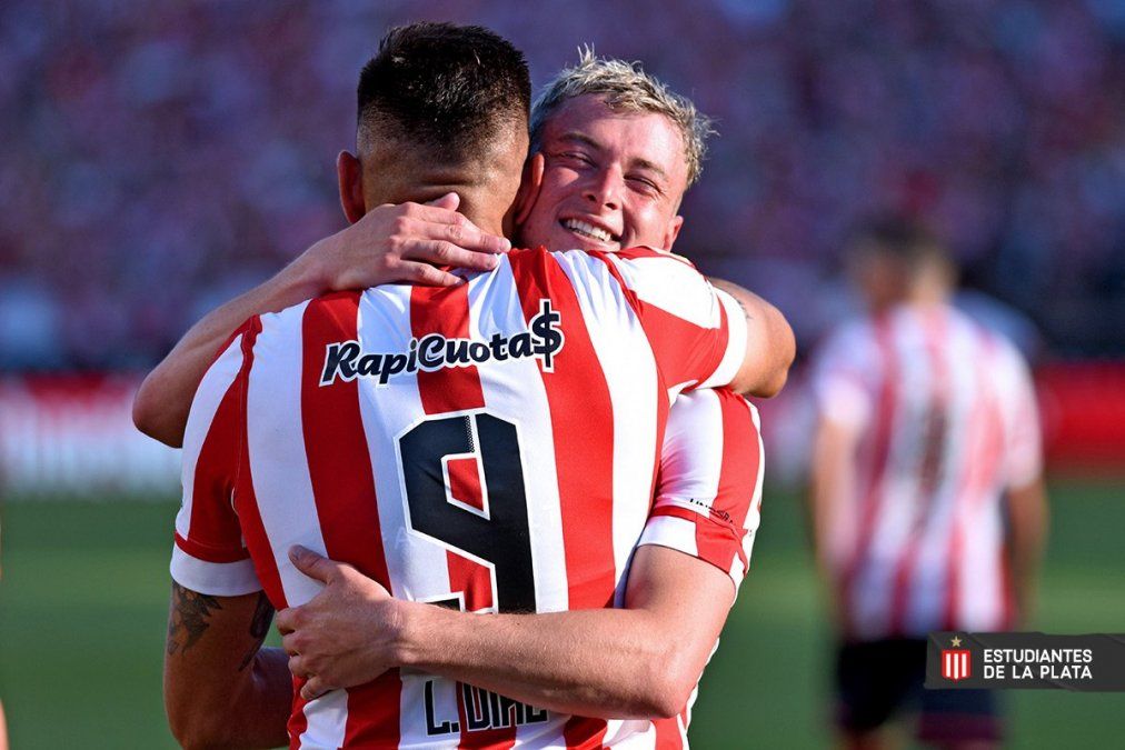 Liga Profesional: Estudiantes goleó a Huracán y volvió a la victoria después de ocho partidos