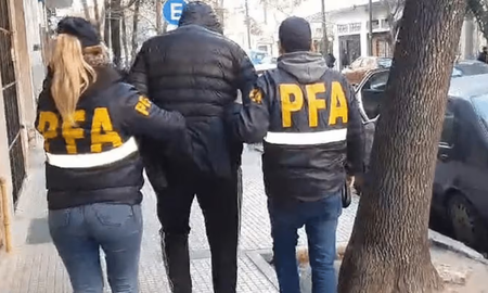 El médico cirujano fue detenido en su casa, ubicada en el barrio porteño de Caballito El médico cirujano fue detenido en su casa, ubicada en el barrio porteño de Caballito