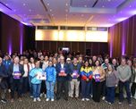 El Gobierno de la Provincia de Santa Fe presentó una colección de diez cuadernillos didácticos para trabajar en las escuelas a partir del deporte y los valores olímpicos. El Gobierno de la Provincia de Santa Fe presentó una colección de diez cuadernillos didácticos para trabajar en las escuelas a partir del deporte y los valores olímpicos.