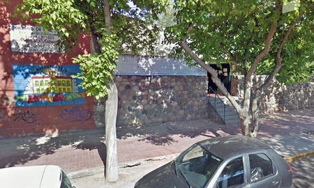 Denuncian que una nena fue golpeada y abusada por otras alumnas en el baño de una escuela Denuncian que una nena fue golpeada y abusada por otras alumnas en el baño de una escuela