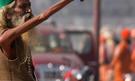 La historia de Amar Bharati, el hombre que tiene levantado su brazo hace 49 años La historia de Amar Bharati, el hombre que tiene levantado su brazo hace 49 años