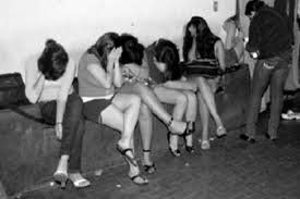 El 17 de septiembre de 1913 el diputado Alfredo Palacios defendió en la Cámara de Diputados su proyecto ley de represión de la corrupción de mujeres