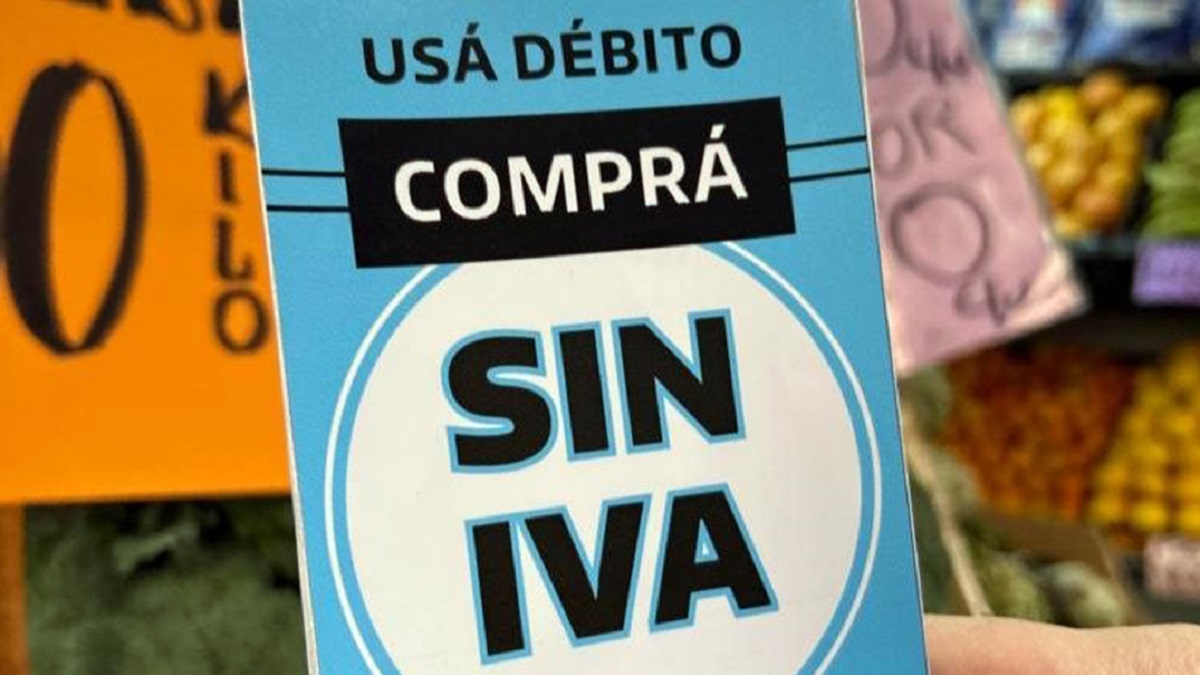 El programa Comprá sin IVA de la AFIP devuelve el valor de dicho impuesto a los ciudadanos. El programa Comprá sin IVA de la AFIP devuelve el valor de dicho impuesto a los ciudadanos.