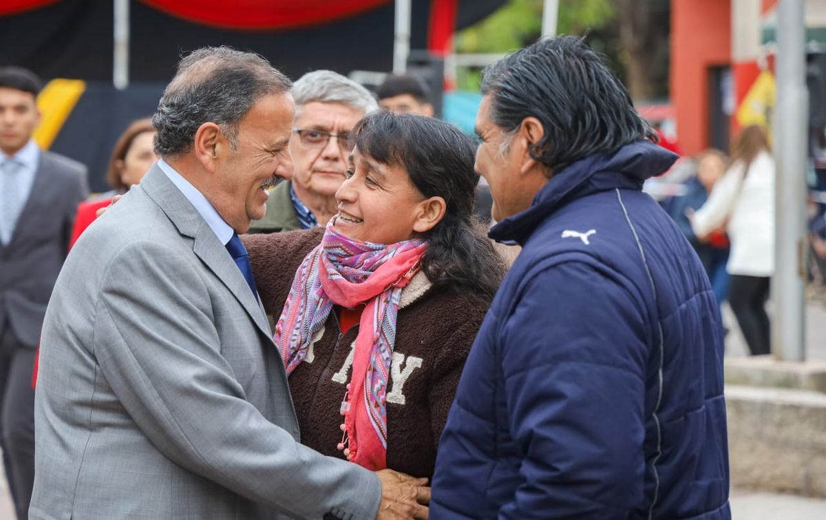 Roberto Quintela es gobernador de La Rioja y presidente del Partido Justicialista de esa provincia. Roberto Quintela es gobernador de La Rioja y presidente del Partido Justicialista de esa provincia.