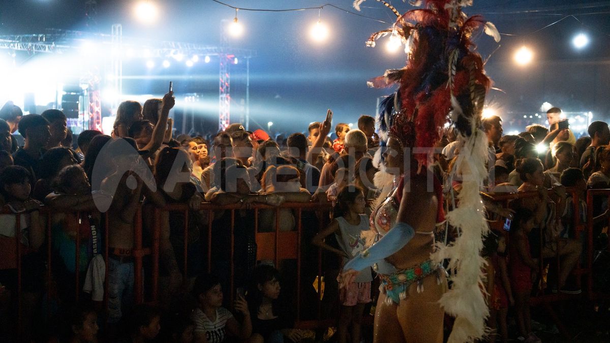 El Carnaval comenzó en Santa Fe con un evento a puro color y ritmo en La Redonda.&nbsp;