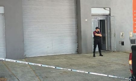 buenos aires: un empleado murio tras descompensarse luego de un robo en una fabrica buenos aires: un empleado murio tras descompensarse luego de un robo en una fabrica