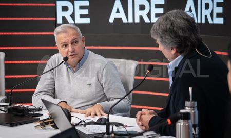 En AIRE, Farías dijo que Miguel estaba muy enojado por esa decisión de Corral y que trajo muchos inconvenientes en el interior del gabinete. En AIRE, Farías dijo que Miguel estaba muy enojado por esa decisión de Corral y que trajo muchos inconvenientes en el interior del gabinete.