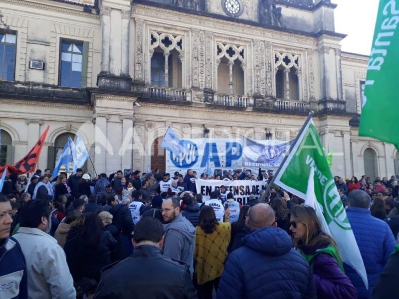 El Concejo adhiere al reclamo de los docentes universitarios