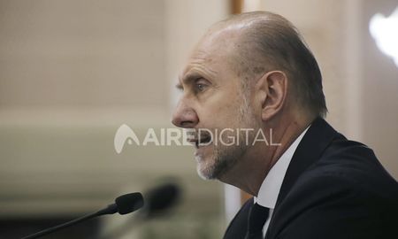 A Omar Perotti le toca gobernar en tiempos realmente difíciles. La aparición del coronavirus aceleró los tiempos. A Omar Perotti le toca gobernar en tiempos realmente difíciles. La aparición del coronavirus aceleró los tiempos.