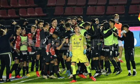 Colón venció a Talleres por penales y avanzó a las semifinales de la Copa de la Liga. Colón venció a Talleres por penales y avanzó a las semifinales de la Copa de la Liga.